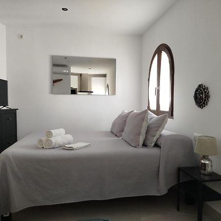 Apartamentos San Pedro Cordoba Oda fotoğraf